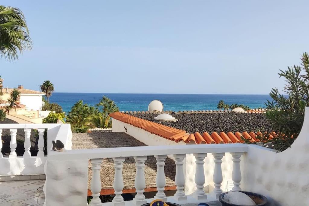 Bungalow Mit Meerblick กอสตากาลมา ภายนอก รูปภาพ